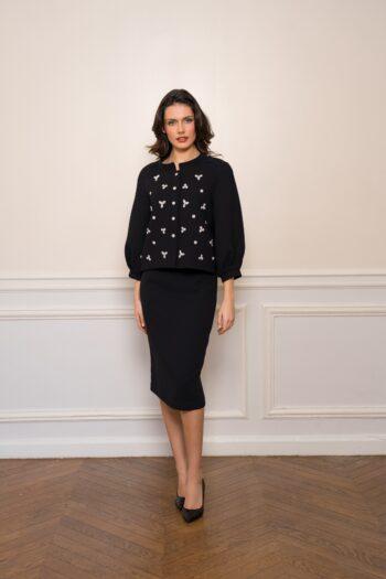 Veste Jupe Damier, créée en crêpe, motif strass