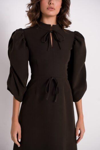 Büsten-Detail Kleid Flavie, Puffärmel und geknoteter Kragen mit Schleife