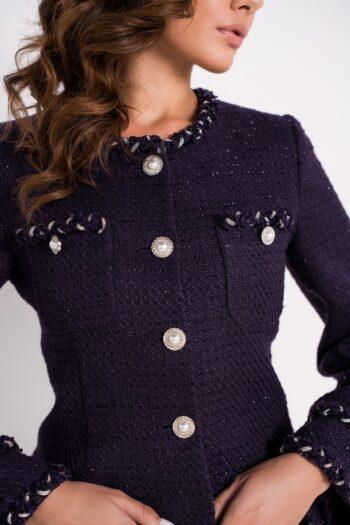 veste jupe bouclette ÉCAILLE Paris gros plan boutons bijoux