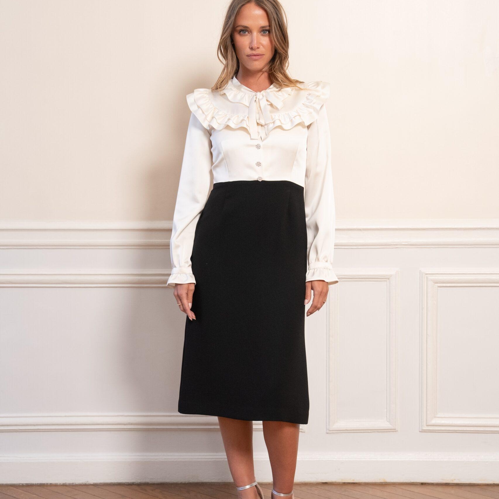 robe élégante femme satin et crêpe