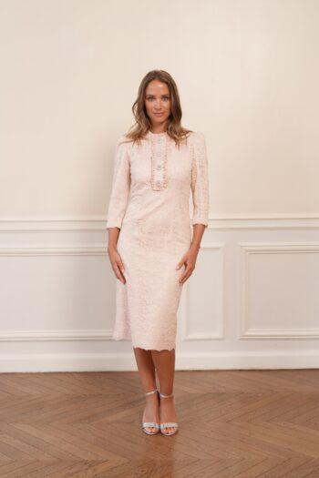 robe dentelle rose élégante Elena face